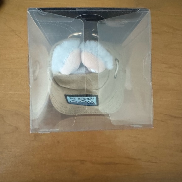 💛Authentic Pop Mart, The Monsters Fall In Wild Vinyl Plush Pendant Labubu - Picture 6 of 7